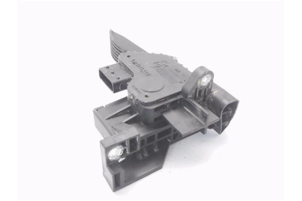 Recambio de pedal acelerador para iveco daily chasis 2.3 referencia OEM IAM 5801333490  