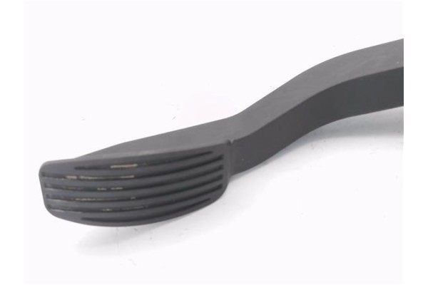 Recambio de pedal acelerador para iveco daily chasis 2.3 referencia OEM IAM 5801333490  
