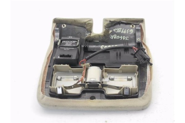 Recambio de luz delantero central techo para jaguar xj6/12 3.6 xj6 referencia OEM IAM DBC3747  