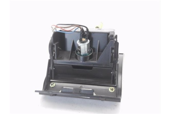 Recambio de cenicero para jaguar xj6/12 3.6 xj6 referencia OEM IAM BBC6749  