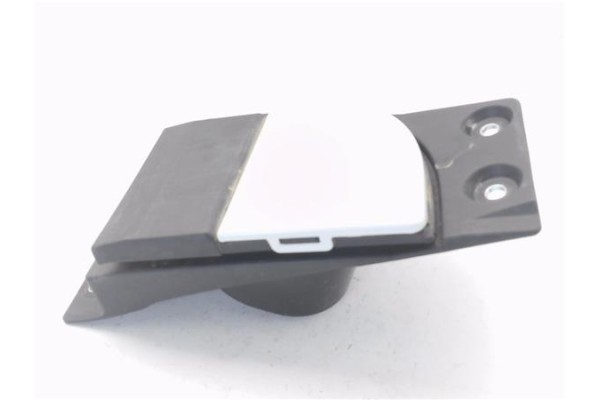 Recambio de tapa exterior combustible para iveco daily chasis 2.3 referencia OEM IAM 5801648112 5801545428 