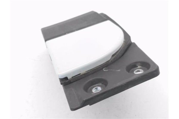 Recambio de tapa exterior combustible para iveco daily chasis 2.3 referencia OEM IAM 5801648112 5801545428 