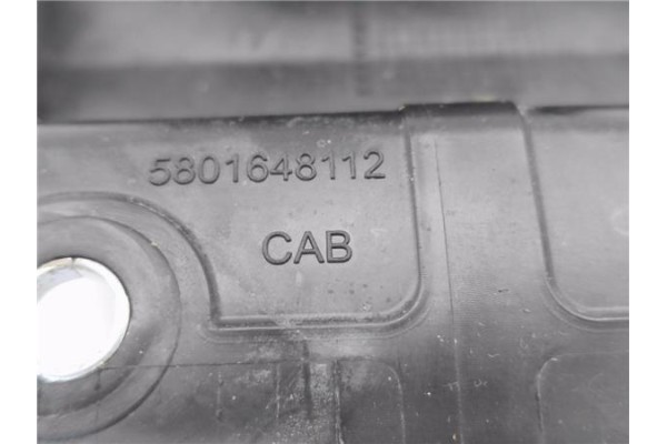 Recambio de tapa exterior combustible para iveco daily chasis 2.3 referencia OEM IAM 5801648112 5801545428 