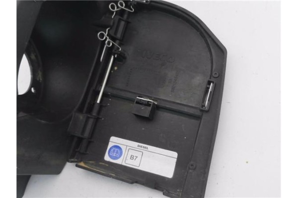 Recambio de tapa exterior combustible para iveco daily chasis 2.3 referencia OEM IAM 5801648112 5801545428 