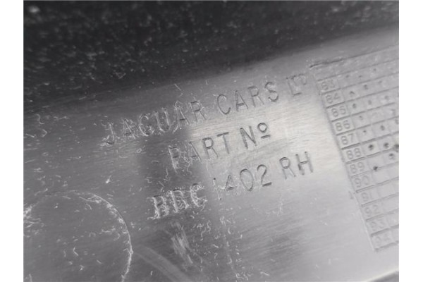 Recambio de piloto trasero derecho para jaguar xj6/12 3.6 xj6 referencia OEM IAM DBC11642  