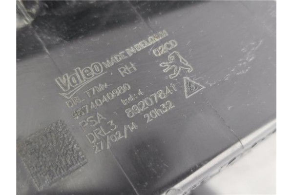 Recambio de piloto delantero luz diurna para peugeot 308 sw 1.6 hdi 84kw 114cv referencia OEM IAM 9674040980 AA3546080600000 