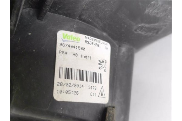 Recambio de faro antiniebla derecho para peugeot 308 sw 1.6 hdi 84kw 114cv referencia OEM IAM 9674041580 90005276 
