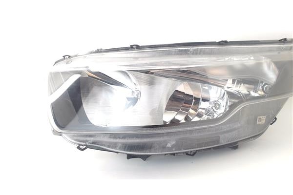 Recambio de faro delantero izquierdo para iveco daily chasis 2.3 referencia OEM IAM 05802476874  