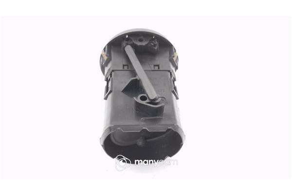 Recambio de rejilla entrada de aire para seat altea xl (5p5) 1.9 tdi referencia OEM IAM 5P0819203   Recambio de rejilla entrada de aire para seat altea xl (5p5) 1.9 tdi referencia OEM IAM 5P0819203