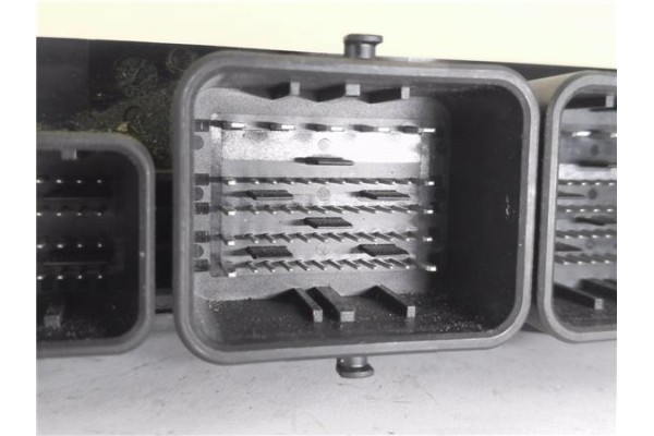 Recambio de centralita para peugeot 308 sw 1.6 hdi referencia OEM IAM 194473  