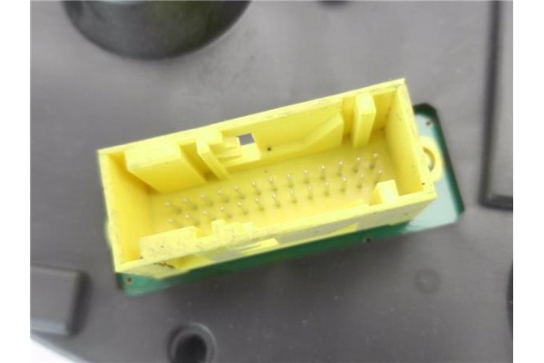 Recambio de cuadro completo para peugeot 308 sw 1.6 hdi referencia OEM IAM 610334  