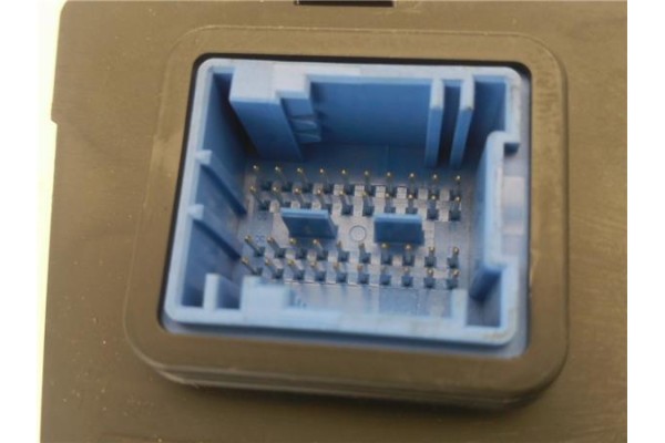 Recambio de mandos climatizador para peugeot 308 sw 1.6 hdi referencia OEM IAM 6452J4  