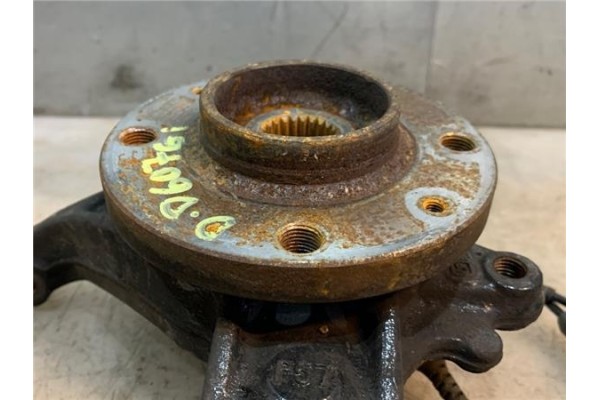 Recambio de mangueta delantero derecha para peugeot 308 sw 1.6 hdi referencia OEM IAM 364796  