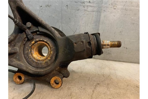 Recambio de mangueta delantero derecha para peugeot 308 sw 1.6 hdi referencia OEM IAM 364796  