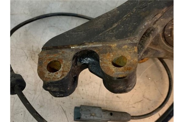 Recambio de mangueta delantero derecha para peugeot 308 sw 1.6 hdi referencia OEM IAM 364796  