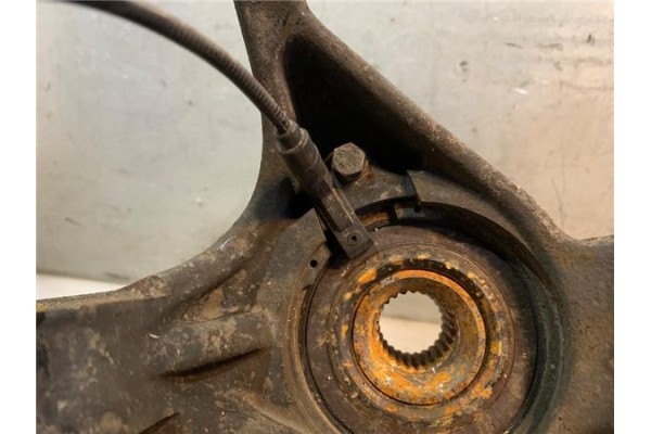 Recambio de mangueta delantero derecha para peugeot 308 sw 1.6 hdi referencia OEM IAM 364796  