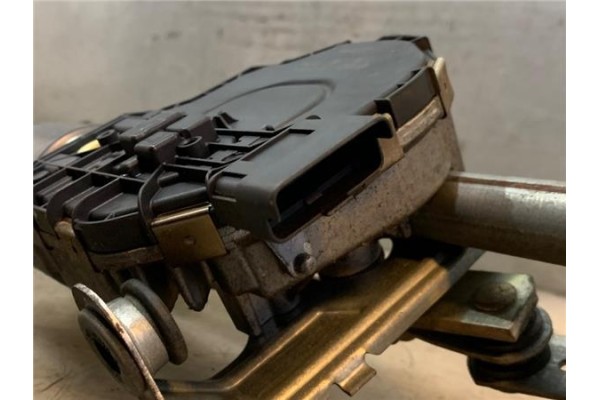 Recambio de motor limpiaparabrisas delantero para peugeot 308 sw 1.6 hdi referencia OEM IAM 6405HY  