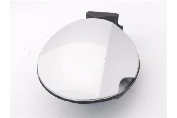 Recambio de tapa exterior combustible para peugeot 308 sw 1.6 hdi referencia OEM IAM 1517G5  