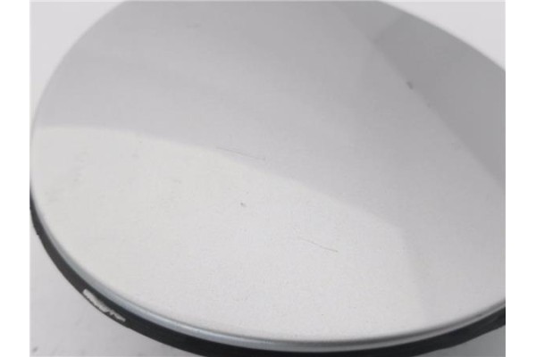 Recambio de tapa exterior combustible para peugeot 308 sw 1.6 hdi referencia OEM IAM 1517G5  