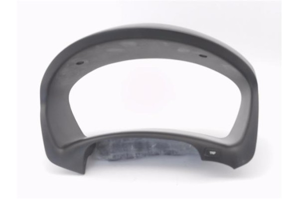 Recambio de embellecedor cuadro instrumentos para hyundai tucson (jm) 2.0 crdi referencia OEM IAM 848312E000  