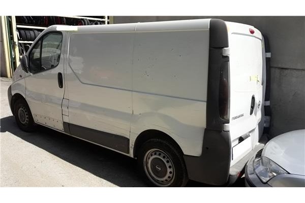 nissan primastar (x83) del año 2006