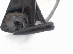 Recambio de retrovisor derecho para peugeot 205 berlina referencia OEM IAM   