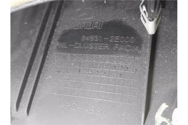 Recambio de embellecedor cuadro instrumentos para hyundai tucson (jm) 2.0 crdi referencia OEM IAM 848312E000  