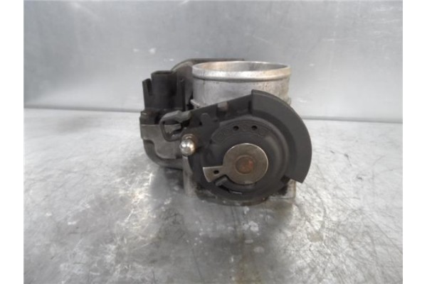 Recambio de caja mariposa aire para audi a4 berlina (b5) 1.6 referencia OEM IAM 058133063M 08237212003 
