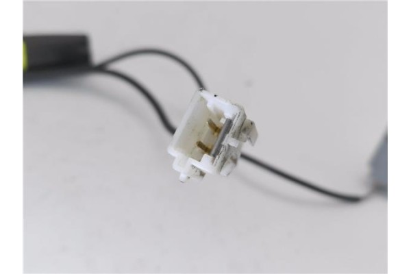 Recambio de anclaje cinturon delantero izquierdo para renault kangoo i (f/kc0) 1.5 dci (kc08, kc09) referencia OEM IAM 820073997