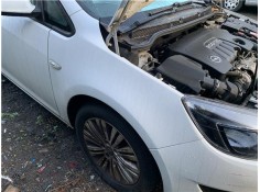 Recambio de aleta delantero derecha para opel astra j berlina 5p 1.6 selective referencia OEM IAM 13390003  