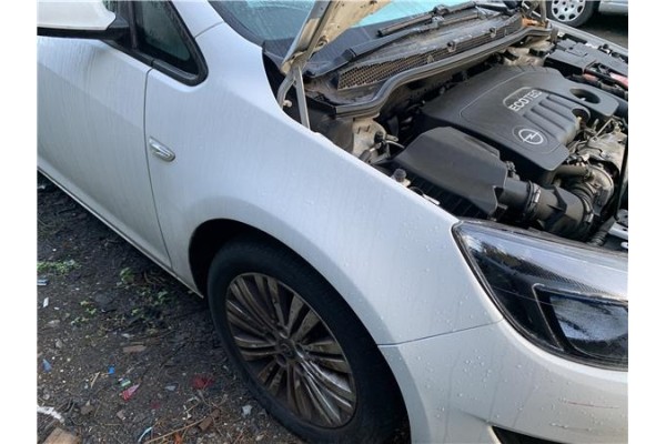 Recambio de aleta delantero derecha para opel astra j berlina 5p 1.6 selective referencia OEM IAM 13390003  