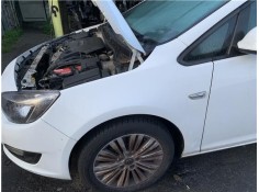 Recambio de aleta delantero izquierda para opel astra j berlina 5p 1.6 selective referencia OEM IAM 13390002  