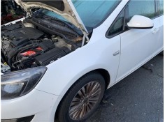 Recambio de aleta delantero izquierda para opel astra j berlina 5p 1.6 selective referencia OEM IAM 13390002  