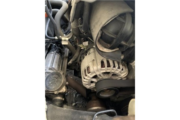 Recambio de alternador para opel astra j berlina 5p 1.6 selective referencia OEM IAM 13586367  
