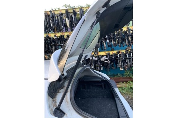 Recambio de amortiguador porton para opel astra j berlina 5p 1.6 selective referencia OEM IAM 13258179  