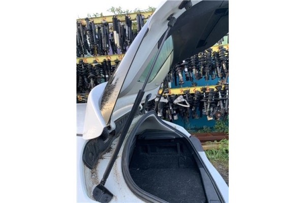 Recambio de amortiguador porton para opel astra j berlina 5p 1.6 selective referencia OEM IAM 13258179  