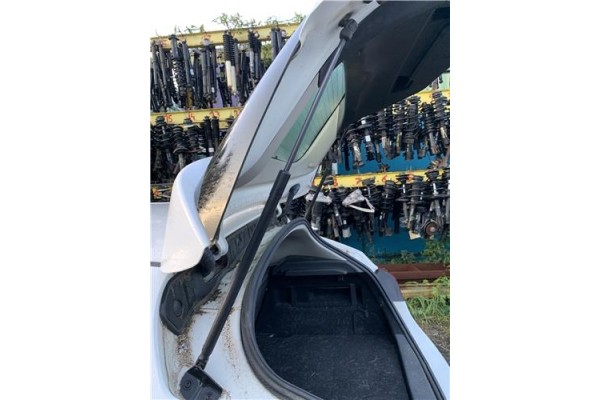 Recambio de amortiguador porton para opel astra j berlina 5p 1.6 selective referencia OEM IAM 13258179  