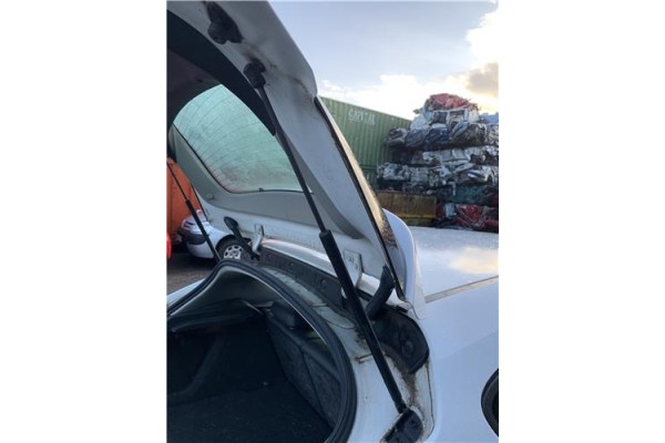 Recambio de amortiguador porton para opel astra j berlina 5p 1.6 selective referencia OEM IAM 13258179  