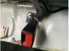 Recambio de anclaje cinturon trasero derecho para opel astra j berlina 5p 1.6 selective referencia OEM IAM 13354870  