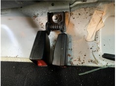Recambio de anclaje cinturon trasero izquierdo para opel astra j berlina 5p 1.6 selective referencia OEM IAM 13354869  