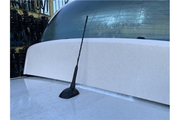 Recambio de antena electrica para opel astra j berlina 5p 1.6 selective referencia OEM IAM 13288181  