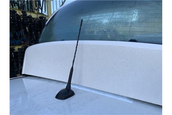 Recambio de antena electrica para opel astra j berlina 5p 1.6 selective referencia OEM IAM 13288181  