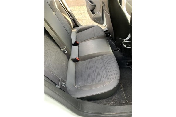 Recambio de asientos traseros para opel astra j berlina 5p 1.6 selective referencia OEM IAM 13260771 13260763 