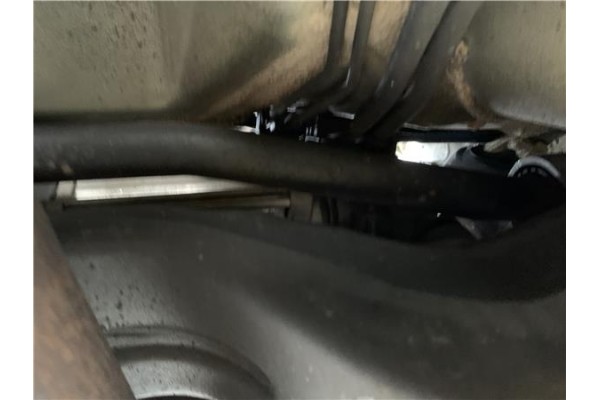 Recambio de barra estabilizadora delantero para opel astra j berlina 5p 1.6 selective referencia OEM IAM 13346853  