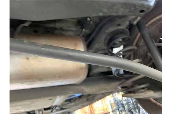 Recambio de barra estabilizadora trasero para opel astra j berlina 5p 1.6 selective referencia OEM IAM 13469509  