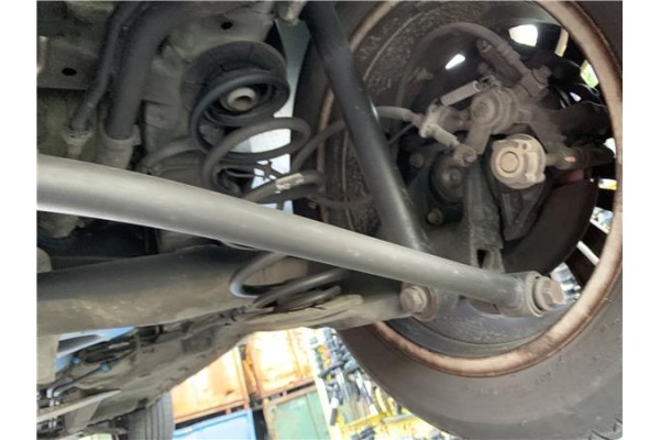 Recambio de barra estabilizadora trasero para opel astra j berlina 5p 1.6 selective referencia OEM IAM 13469509  