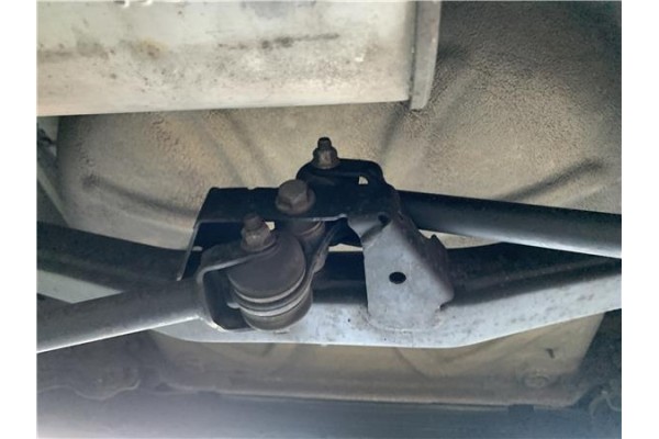 Recambio de barra estabilizadora trasero para opel astra j berlina 5p 1.6 selective referencia OEM IAM 13469509  