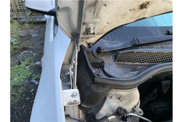 Recambio de bisagra capo derecha para opel astra j berlina 5p 1.6 selective referencia OEM IAM 13330941 20879203 