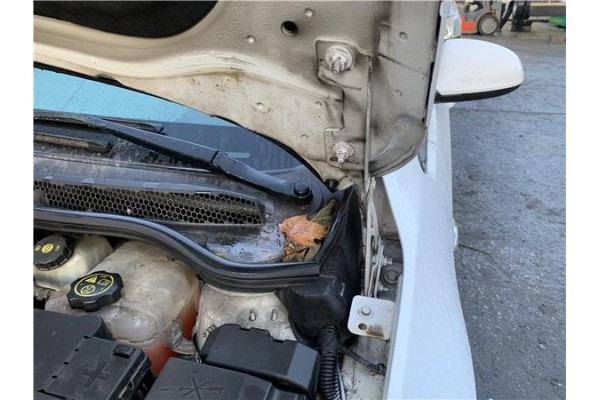 Recambio de bisagra capo izquierda para opel astra j berlina 5p 1.6 selective referencia OEM IAM 13330940  