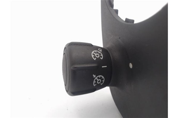 Recambio de mando de luces para renault scenic ii (jm) referencia OEM IAM 8200206738 61890007 